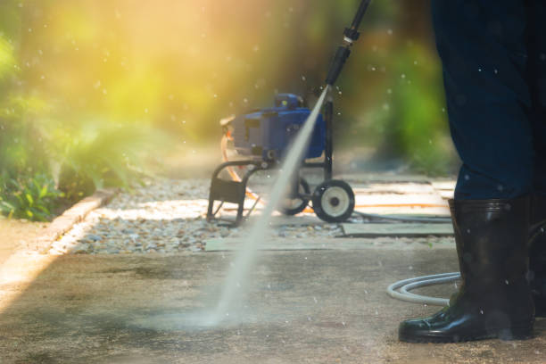 Best Pool Deck Cleaning  in Newfoundland, NJ